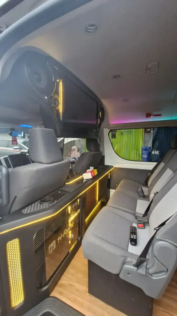 Fasilitas Karaoke Hiace